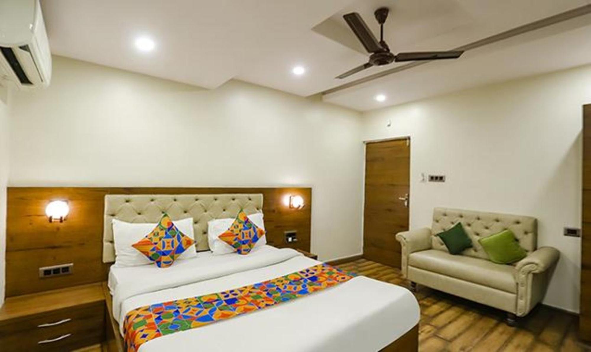 Fabhotel Parashar Nagpur Bagian luar foto