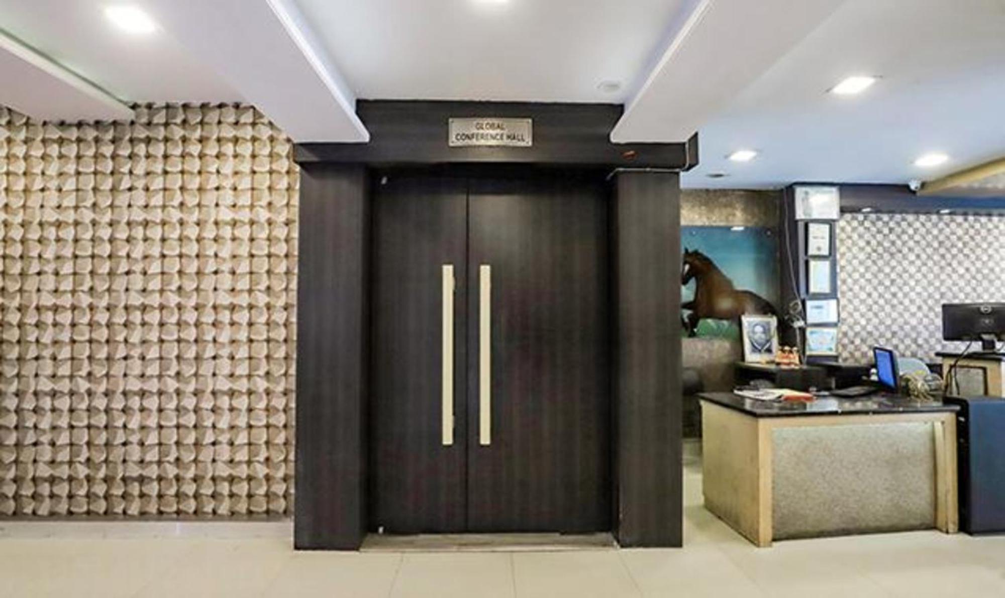 Fabhotel Parashar Nagpur Bagian luar foto