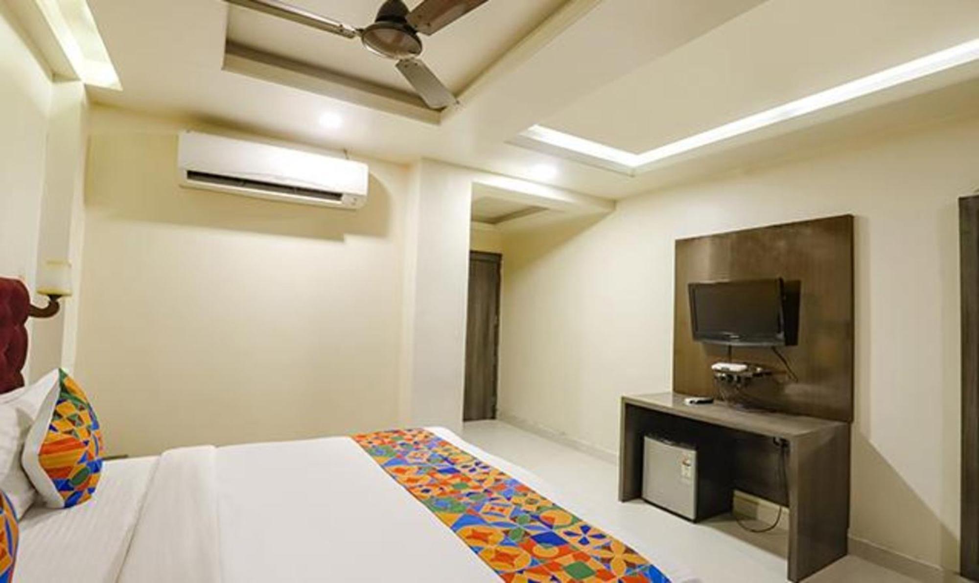 Fabhotel Parashar Nagpur Bagian luar foto